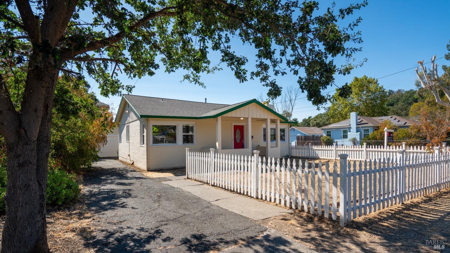 Detail Gallery Image 22 of 25 For 2437 Lomitas Ave, Santa Rosa,  CA 95404 - 2 Beds | 1 Baths