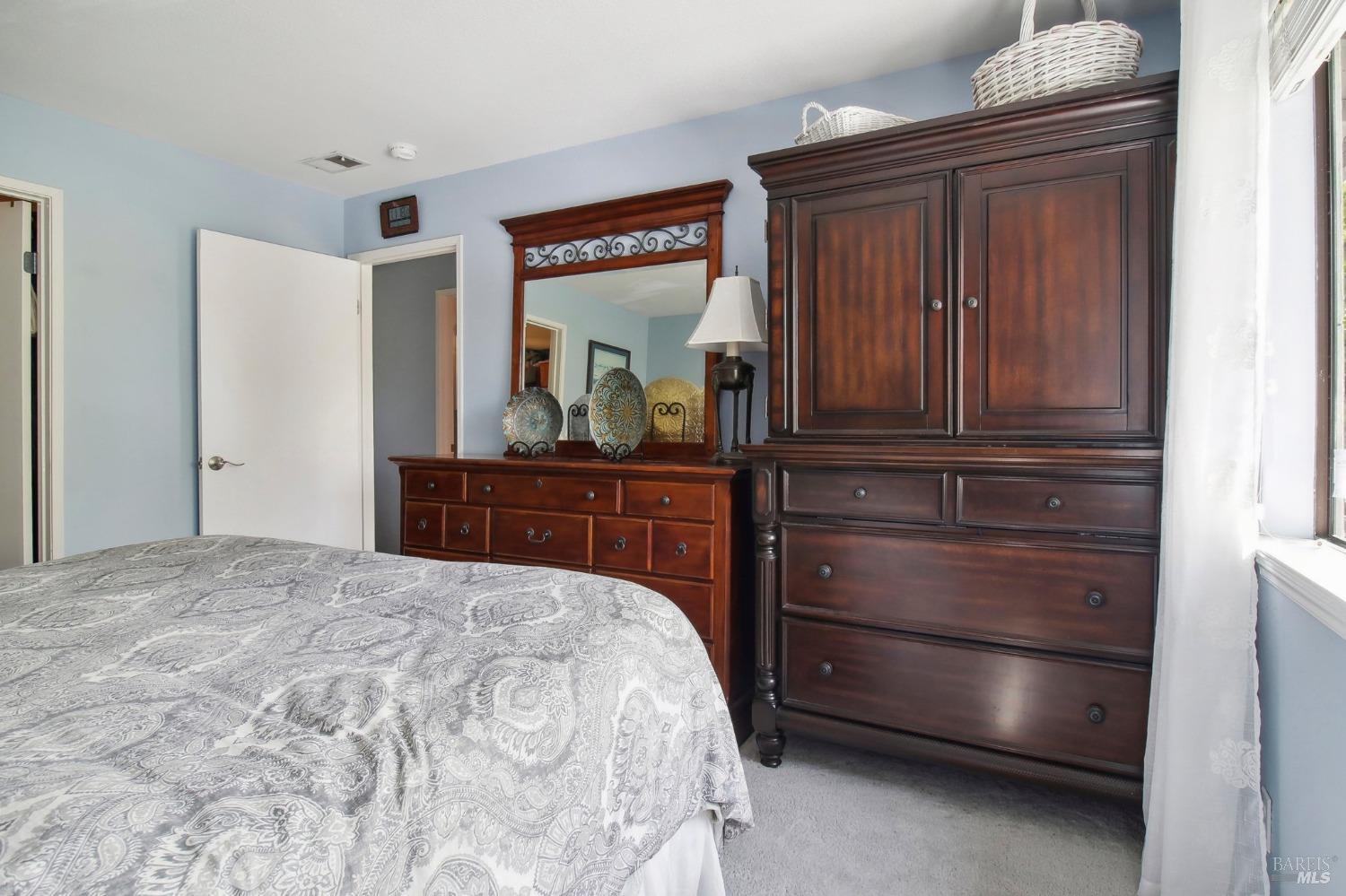 Detail Gallery Image 28 of 37 For 900 Cambridge Dr #18,  Benicia,  CA 94510 - 2 Beds | 1 Baths