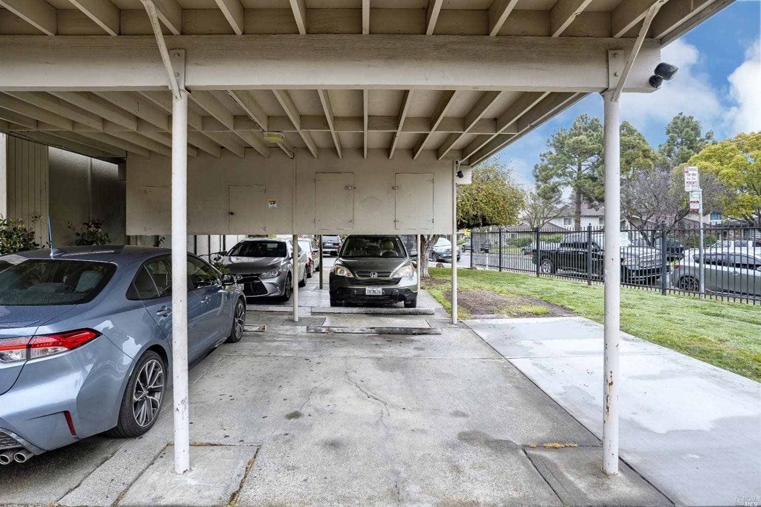 Detail Gallery Image 21 of 24 For 3665 Kerner Blvd #B,  San Rafael,  CA 94901 - 1 Beds | 1 Baths