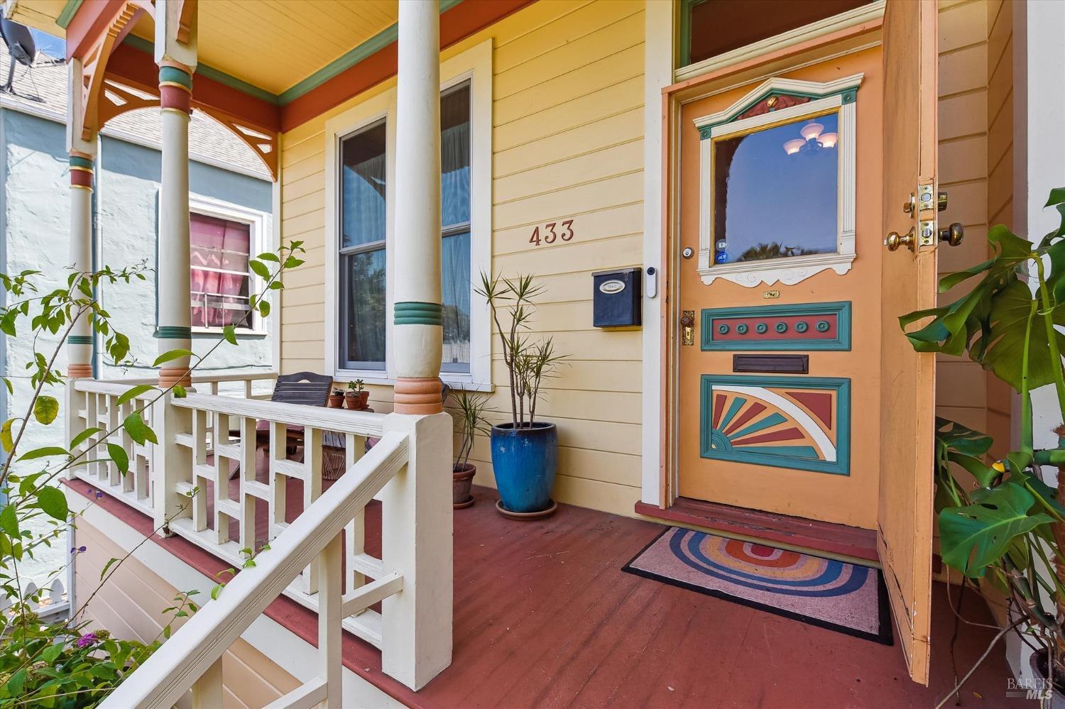 Detail Gallery Image 1 of 1 For 433 Louisiana St, Vallejo,  CA 94590 - 3 Beds | 2 Baths