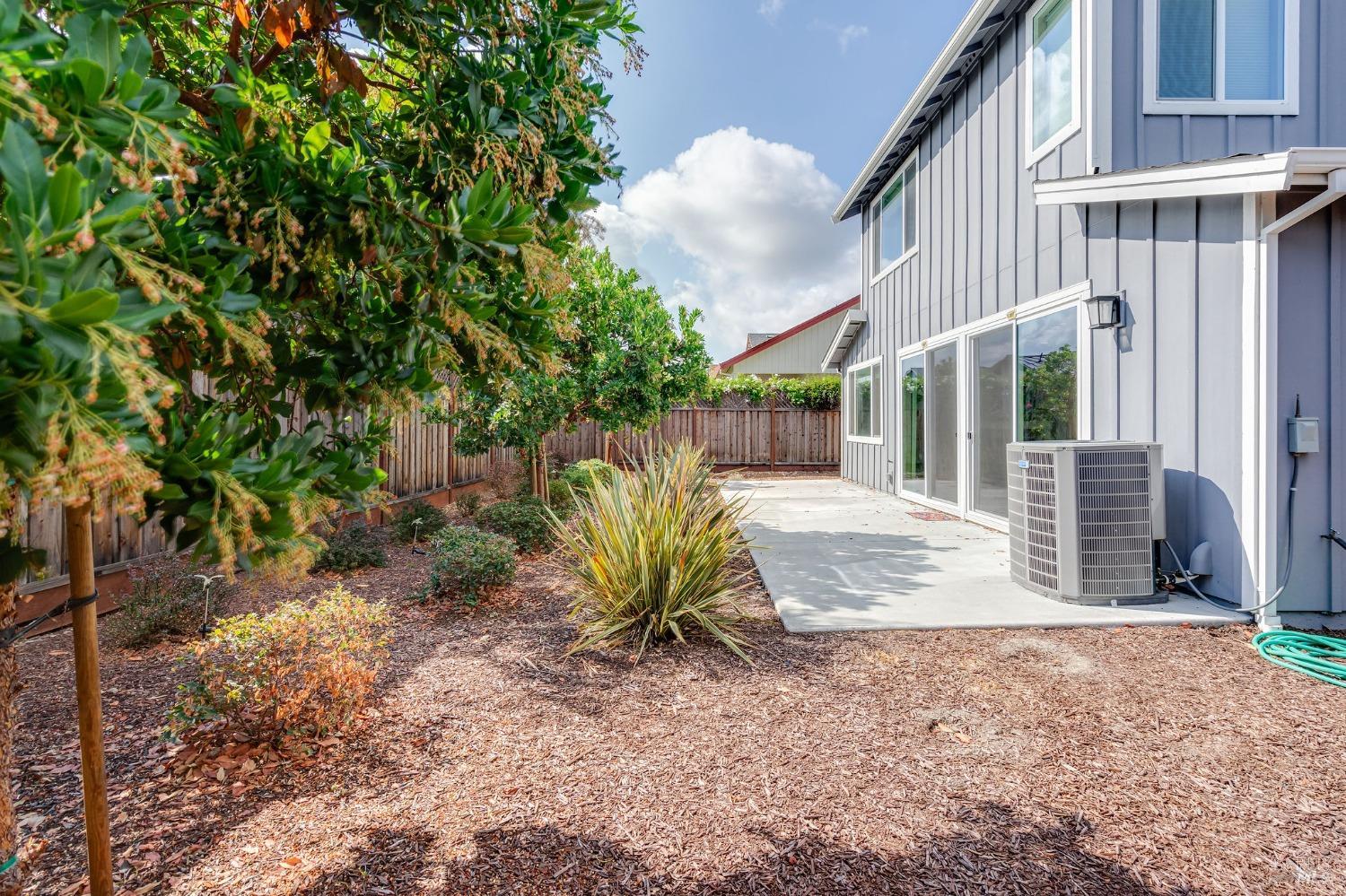 Detail Gallery Image 71 of 75 For 1864 Crimson Ln, Santa Rosa,  CA 95403 - 4 Beds | 3/1 Baths