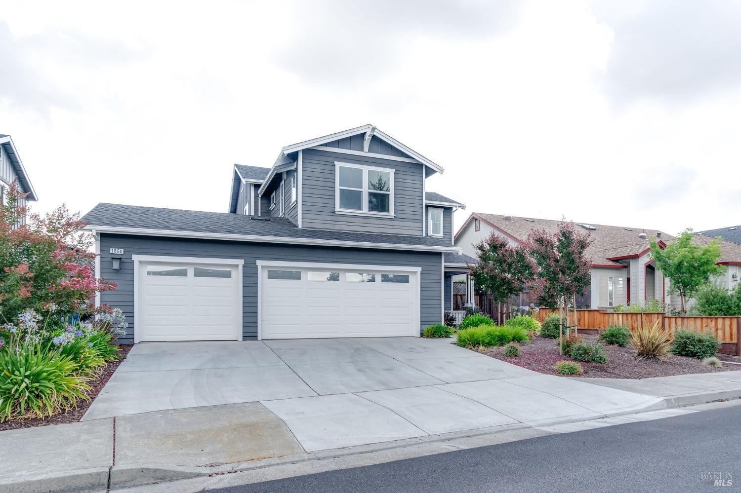 Detail Gallery Image 1 of 75 For 1864 Crimson Ln, Santa Rosa,  CA 95403 - 4 Beds | 3/1 Baths