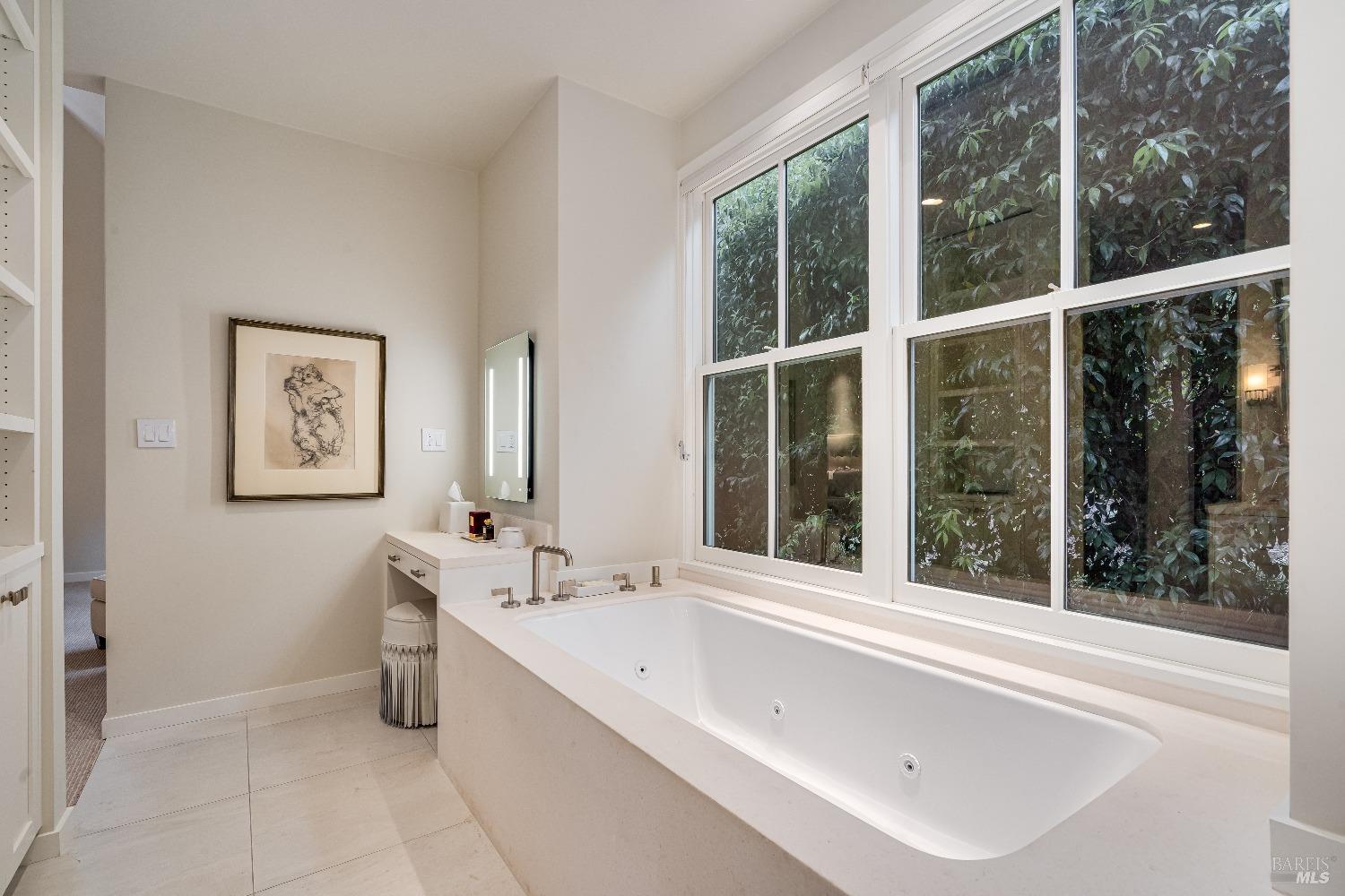 Detail Gallery Image 26 of 50 For 4261 Dry Creek Rd, Napa,  CA 94558 - 3 Beds | 3/1 Baths