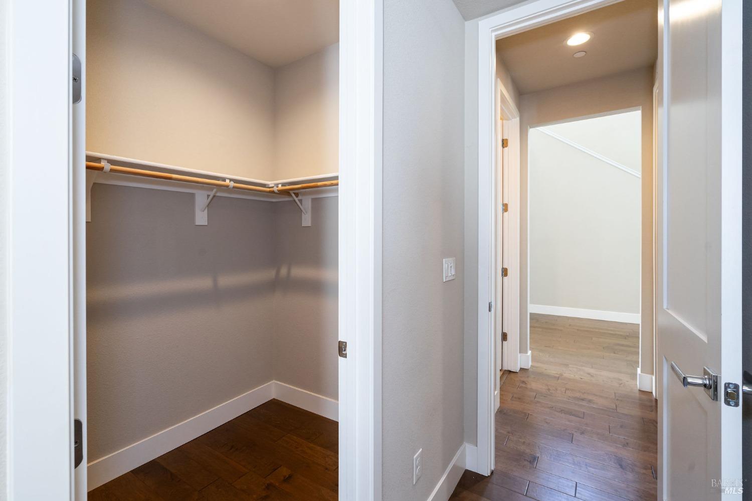 Detail Gallery Image 31 of 75 For 1864 Crimson Ln, Santa Rosa,  CA 95403 - 4 Beds | 3/1 Baths