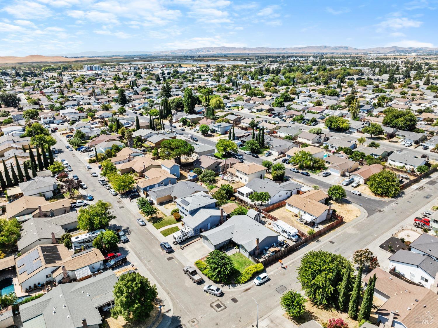 Blue Bill Way, Suisun City, California image 10