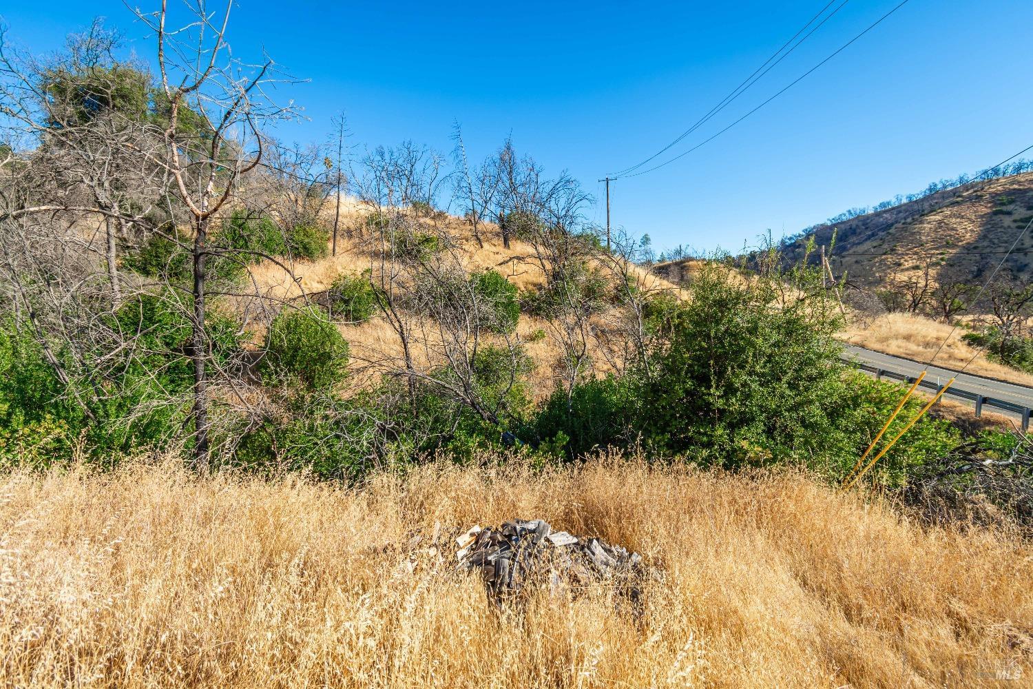 Detail Gallery Image 7 of 14 For 201 Mulford Dr, Napa,  CA 94558 - – Beds | – Baths