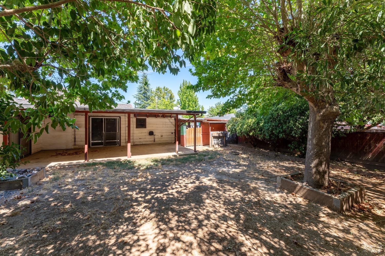 Detail Gallery Image 16 of 22 For 103 Poulos Ct, Ukiah,  CA 95482 - 3 Beds | 1 Baths