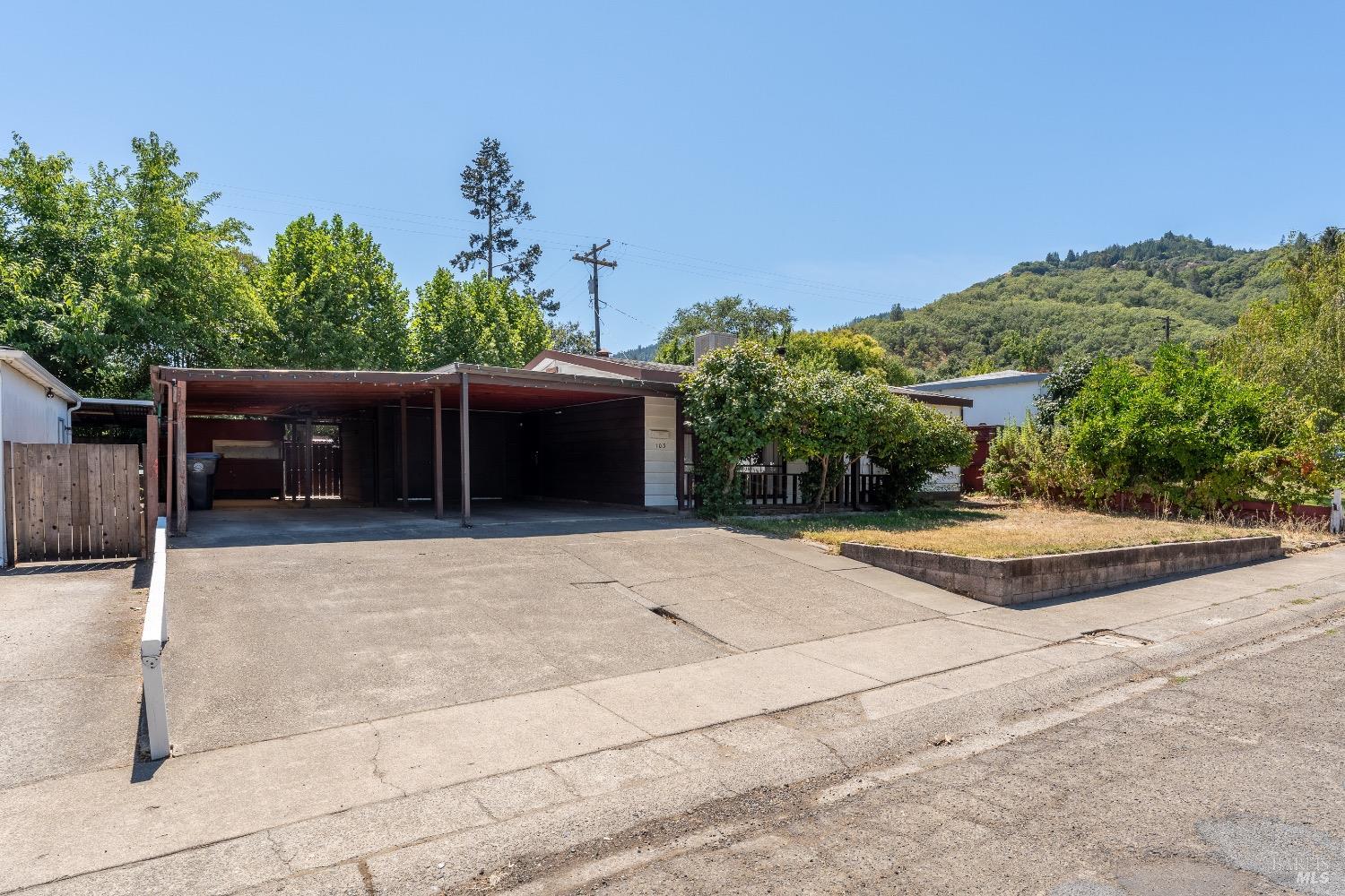 Detail Gallery Image 20 of 22 For 103 Poulos Ct, Ukiah,  CA 95482 - 3 Beds | 1 Baths