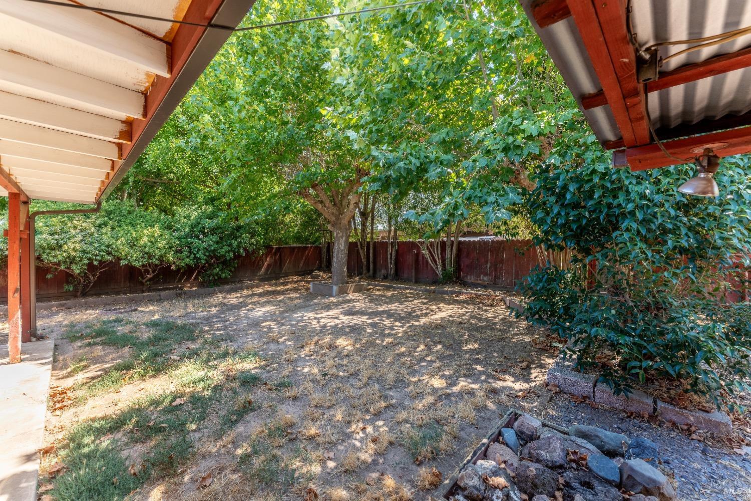 Detail Gallery Image 14 of 22 For 103 Poulos Ct, Ukiah,  CA 95482 - 3 Beds | 1 Baths