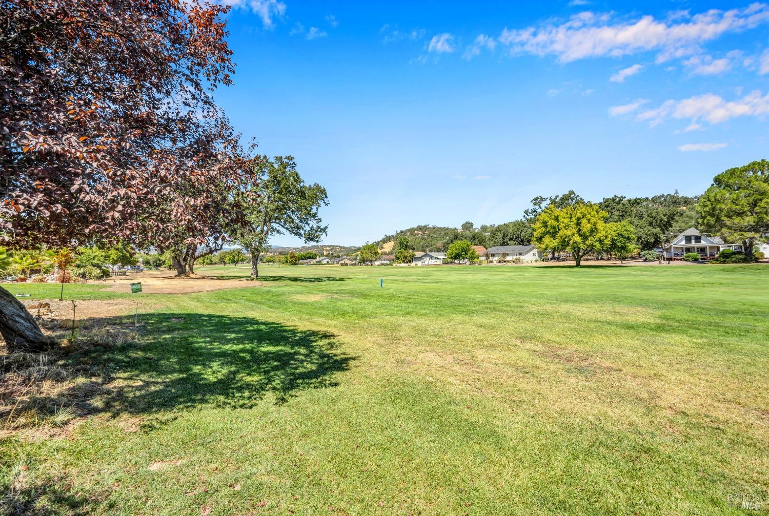 Detail Gallery Image 34 of 38 For 18844 Deer Hollow Rd, Hidden Valley Lake,  CA 95467 - 3 Beds | 2 Baths