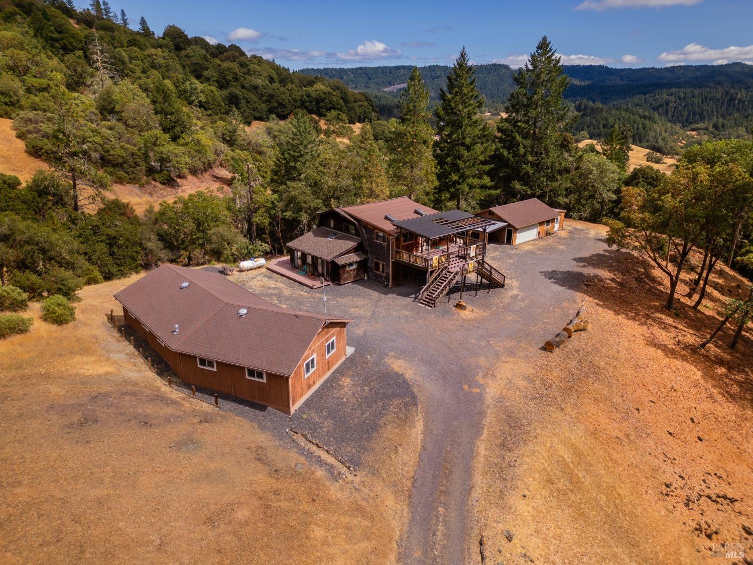 Detail Gallery Image 1 of 1 For 4242 Canyon Rd, Willits,  CA 95490 - 3 Beds | 2 Baths