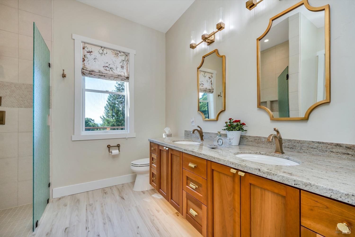 Detail Gallery Image 21 of 50 For 1335 Wikiup Dr, Santa Rosa,  CA 95403 - 4 Beds | 2/1 Baths