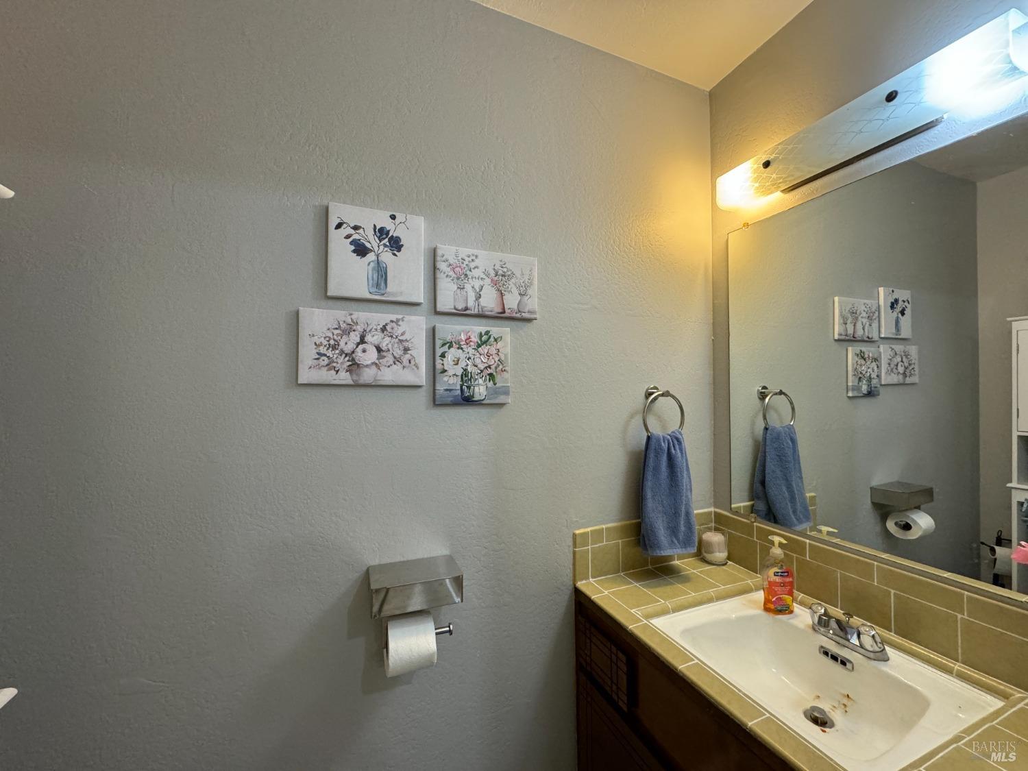 Detail Gallery Image 5 of 20 For 280 San Jacinta Dr #P,  Ukiah,  CA 95482 - 2 Beds | 1/1 Baths