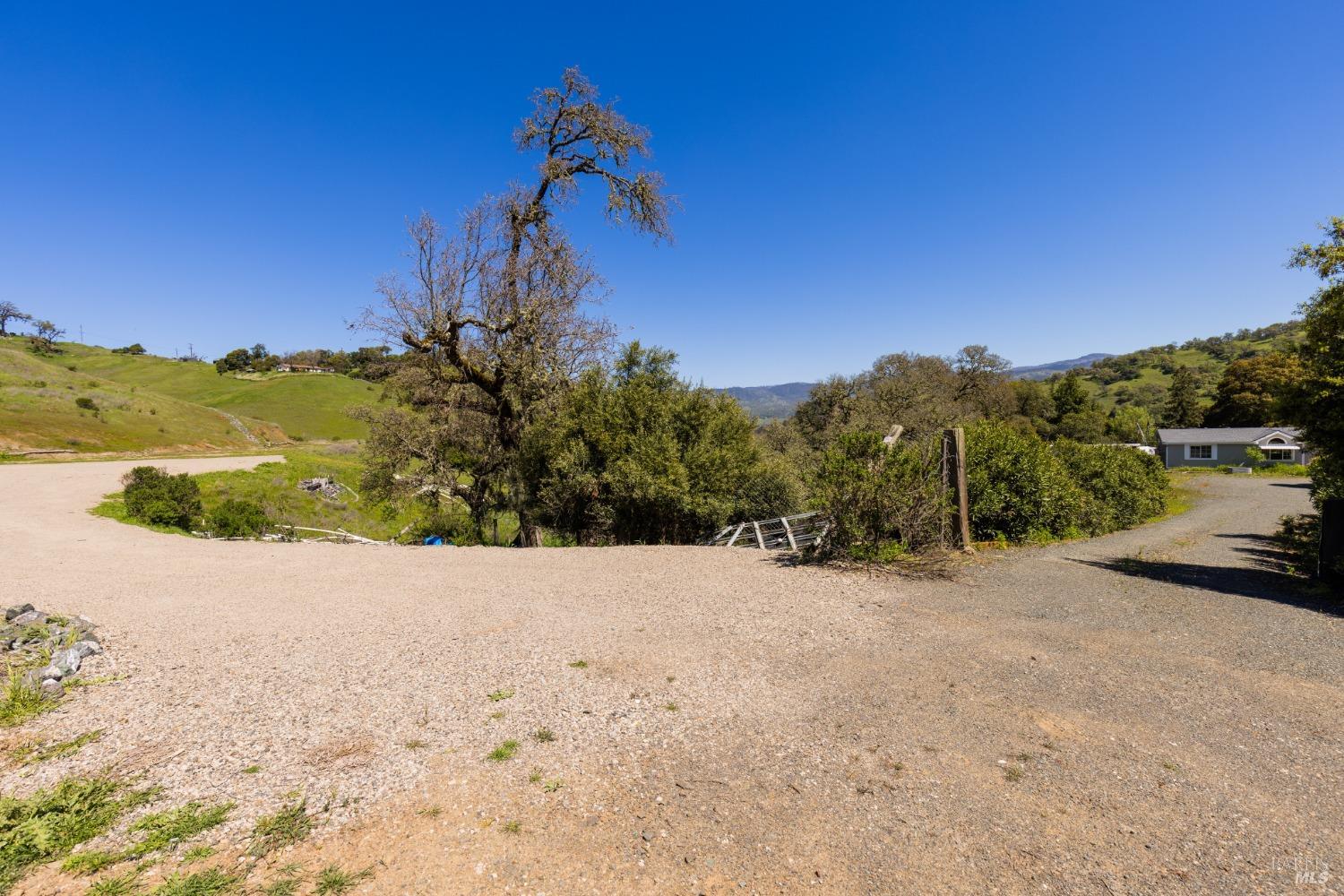 Detail Gallery Image 29 of 77 For 6281 S Horseshoe Cir, Potter Valley,  CA 95469 - 3 Beds | 2 Baths