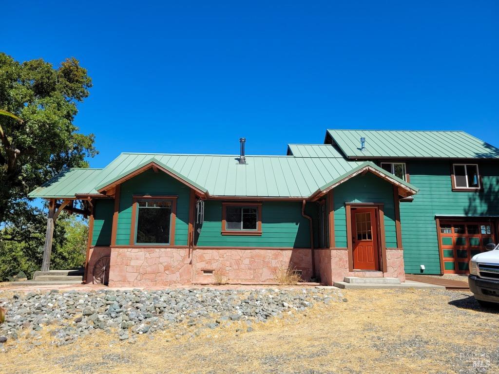 Detail Gallery Image 10 of 60 For 36935 Highway 162 Unkn, Willits,  CA 95490 - 2 Beds | 1/1 Baths