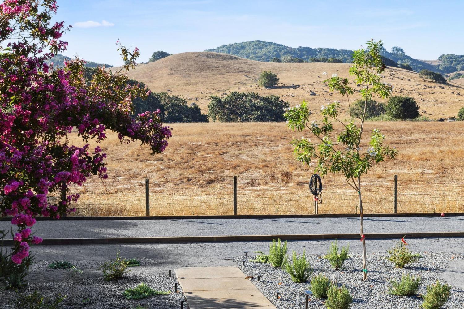 Detail Gallery Image 63 of 83 For 223 Wilson Hill Rd, Petaluma,  CA 94952 - 3 Beds | 3/1 Baths