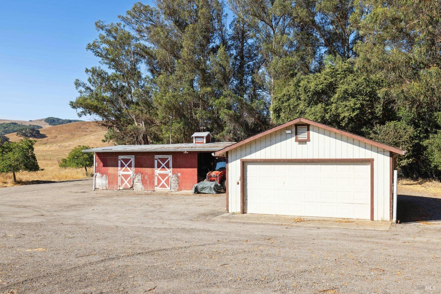 Detail Gallery Image 64 of 83 For 223 Wilson Hill Rd, Petaluma,  CA 94952 - 3 Beds | 3/1 Baths