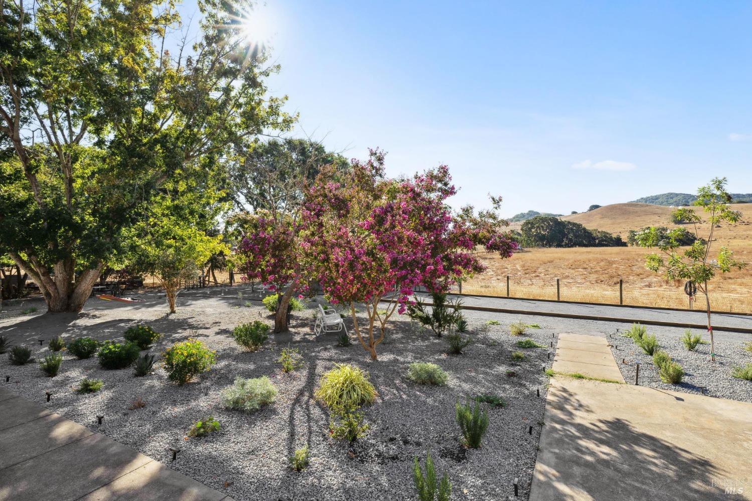 Detail Gallery Image 62 of 83 For 223 Wilson Hill Rd, Petaluma,  CA 94952 - 3 Beds | 3/1 Baths