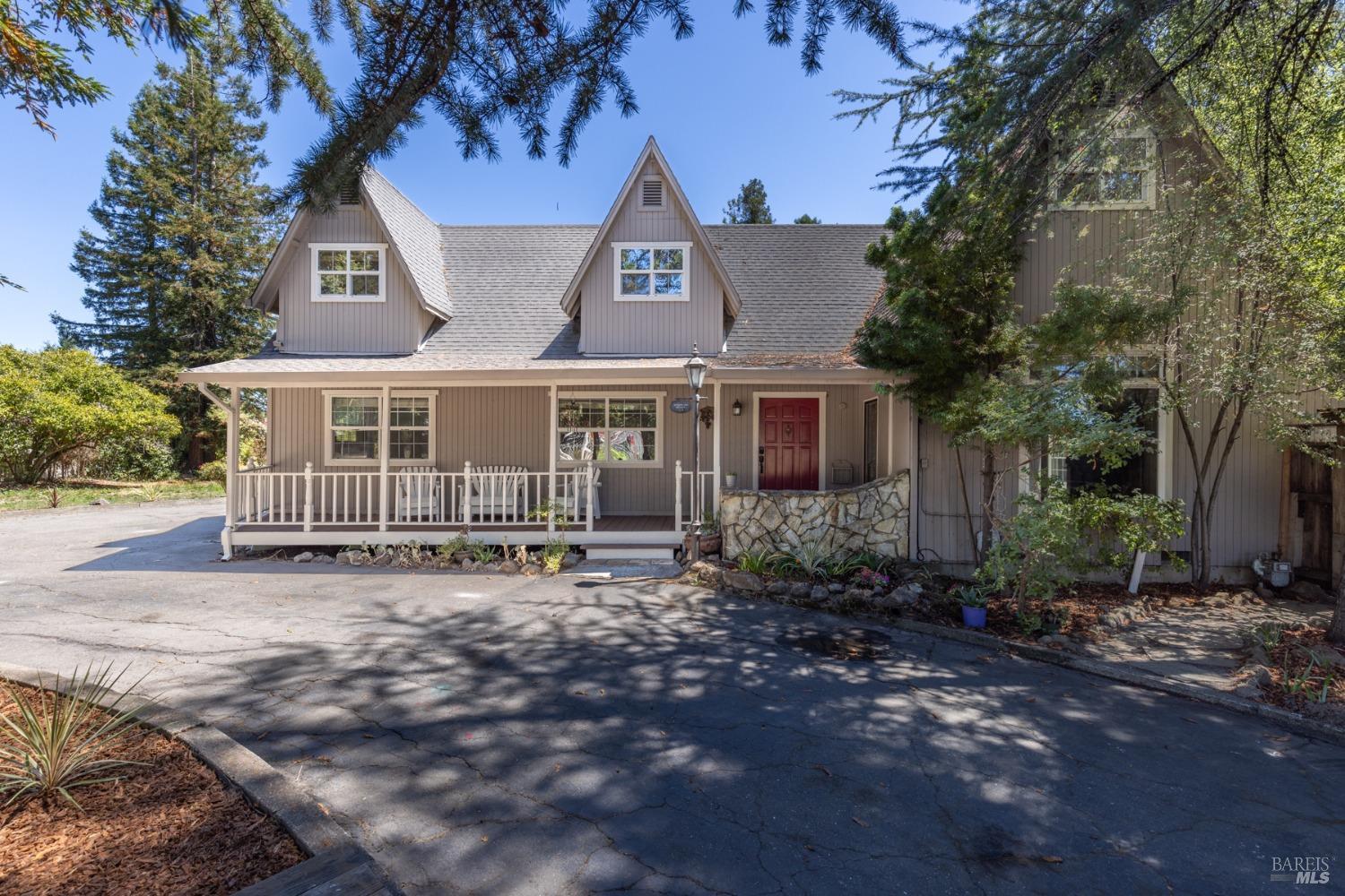 Detail Gallery Image 1 of 66 For 1162 Duer Rd, Sebastopol,  CA 95472 - 3 Beds | 2 Baths