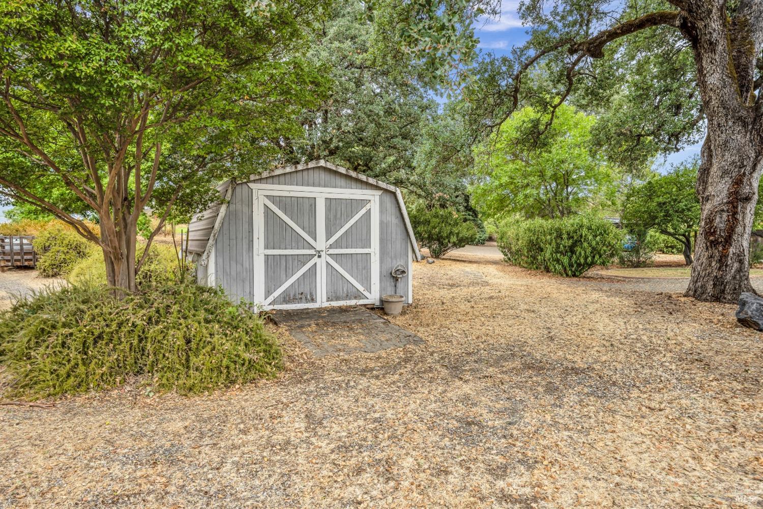 Detail Gallery Image 34 of 35 For 18026 Huckleberry Ct, Hidden Valley Lake,  CA 95467 - 3 Beds | 2 Baths