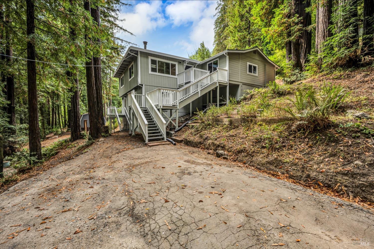 Detail Gallery Image 1 of 1 For 485 Cazadero Hwy, Cazadero,  CA 95421 - 2 Beds | 3 Baths