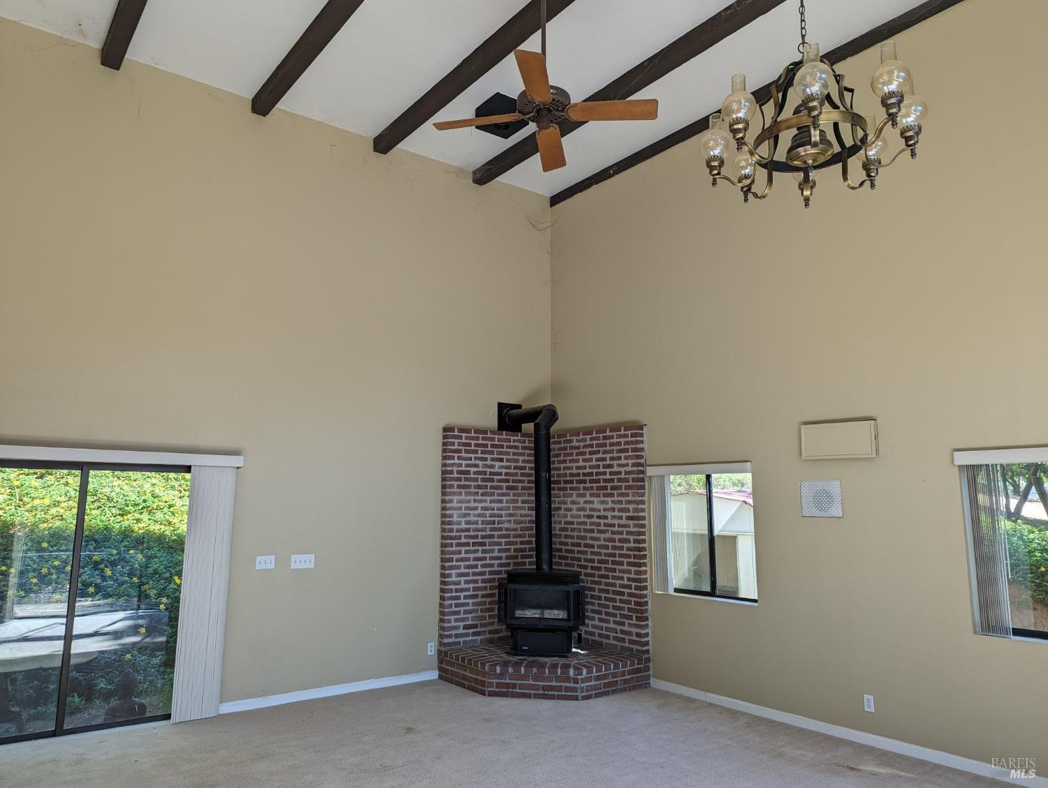 Detail Gallery Image 10 of 31 For 3611 Fircrest Ct, Kelseyville,  CA 95451 - 4 Beds | 3/1 Baths