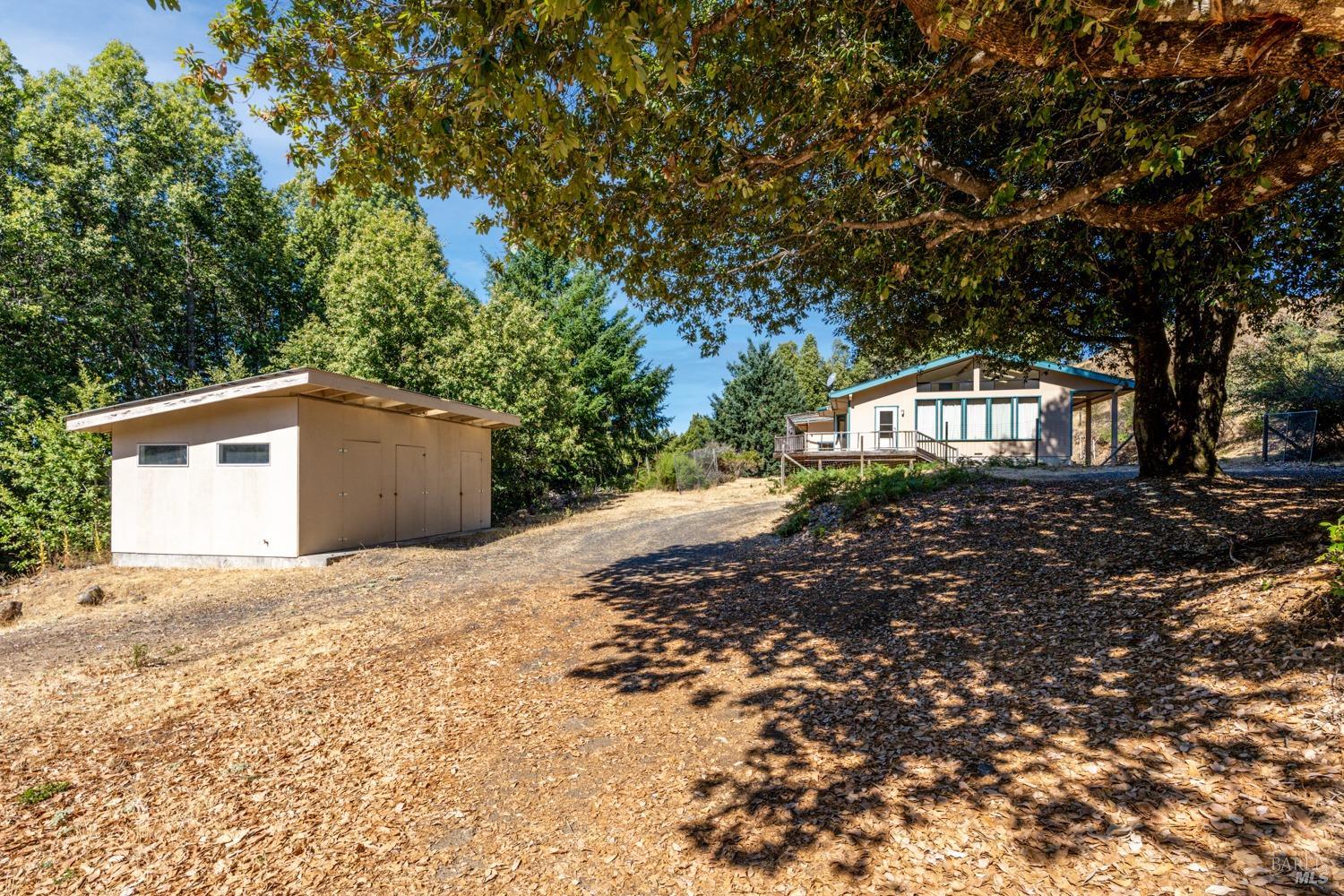 Detail Gallery Image 21 of 28 For 36955 Eureka Stagecoach Rd, Willits,  CA 95490 - 2 Beds | 2 Baths