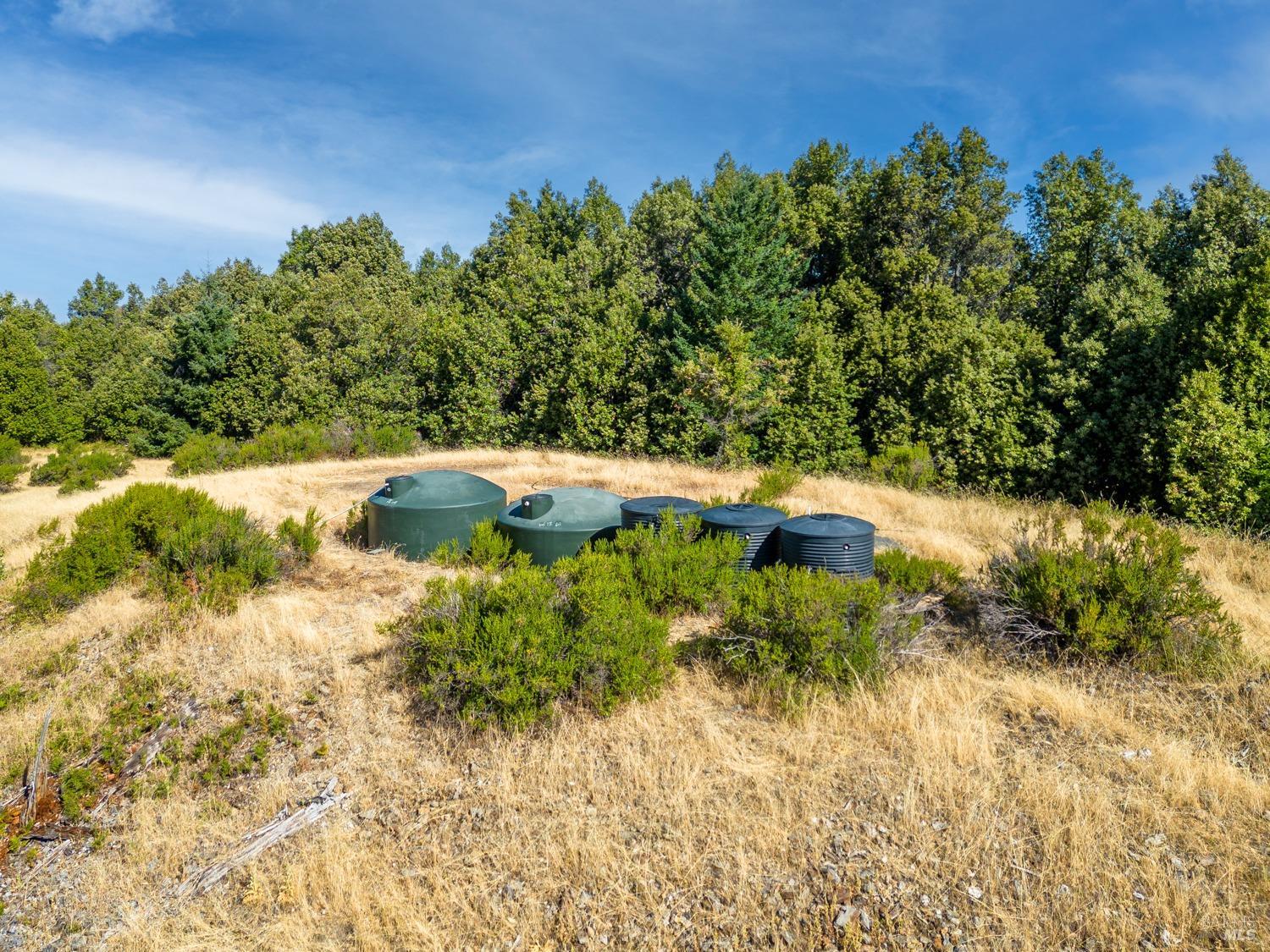 Detail Gallery Image 25 of 28 For 36955 Eureka Stagecoach Rd, Willits,  CA 95490 - 2 Beds | 2 Baths