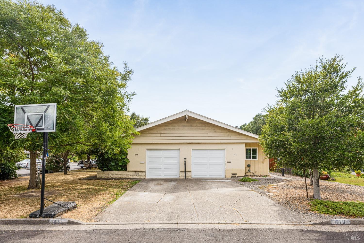 Detail Gallery Image 1 of 14 For 417 Pheasant Ln, Santa Rosa,  CA 95403 - – Beds | – Baths