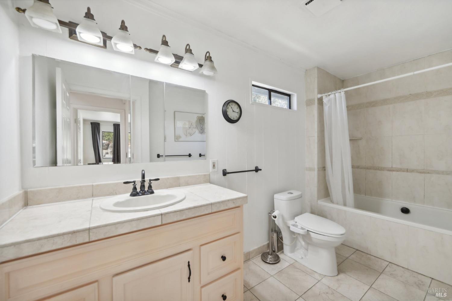 Detail Gallery Image 22 of 46 For 17347 Highway 12 Unkn, Sonoma,  CA 95476 - 3 Beds | 2 Baths