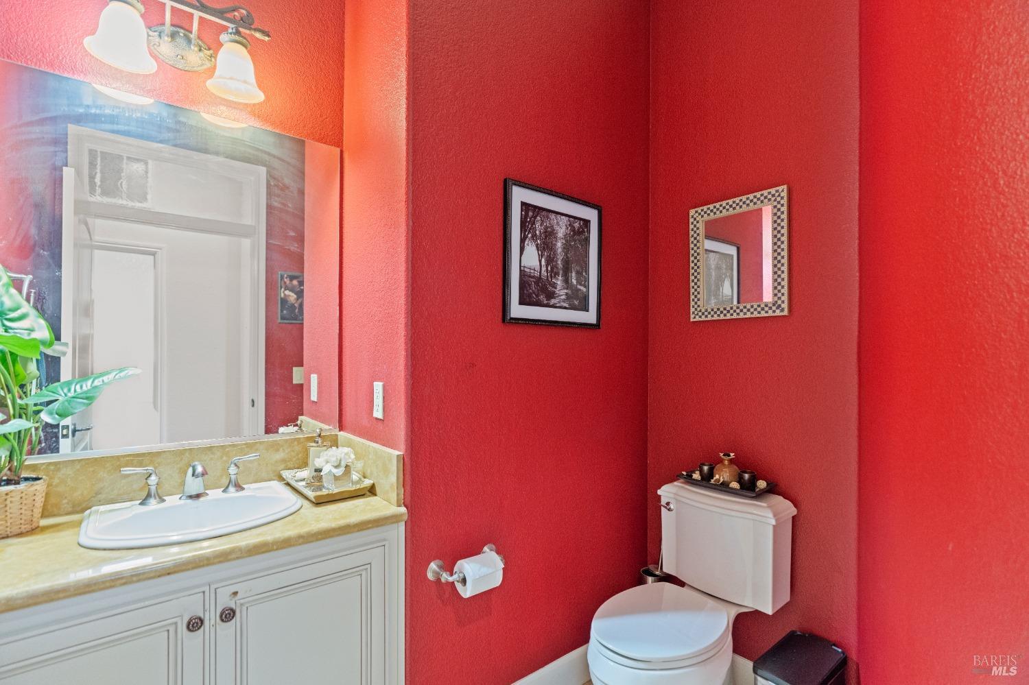 Detail Gallery Image 14 of 59 For 1142 Sonata Dr #93,  Vallejo,  CA 94591 - 2 Beds | 2/1 Baths