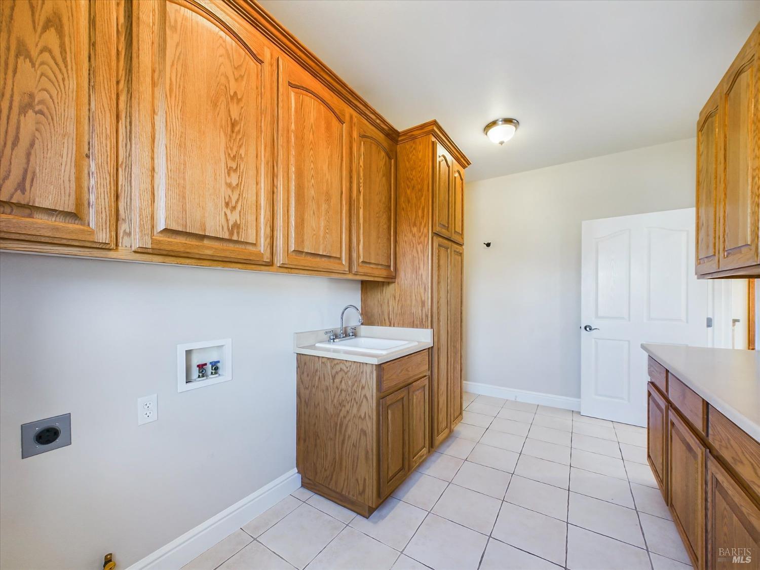 Detail Gallery Image 42 of 81 For 1155 Dewey Ave, Ferndale,  CA 95536 - 4 Beds | 2/1 Baths