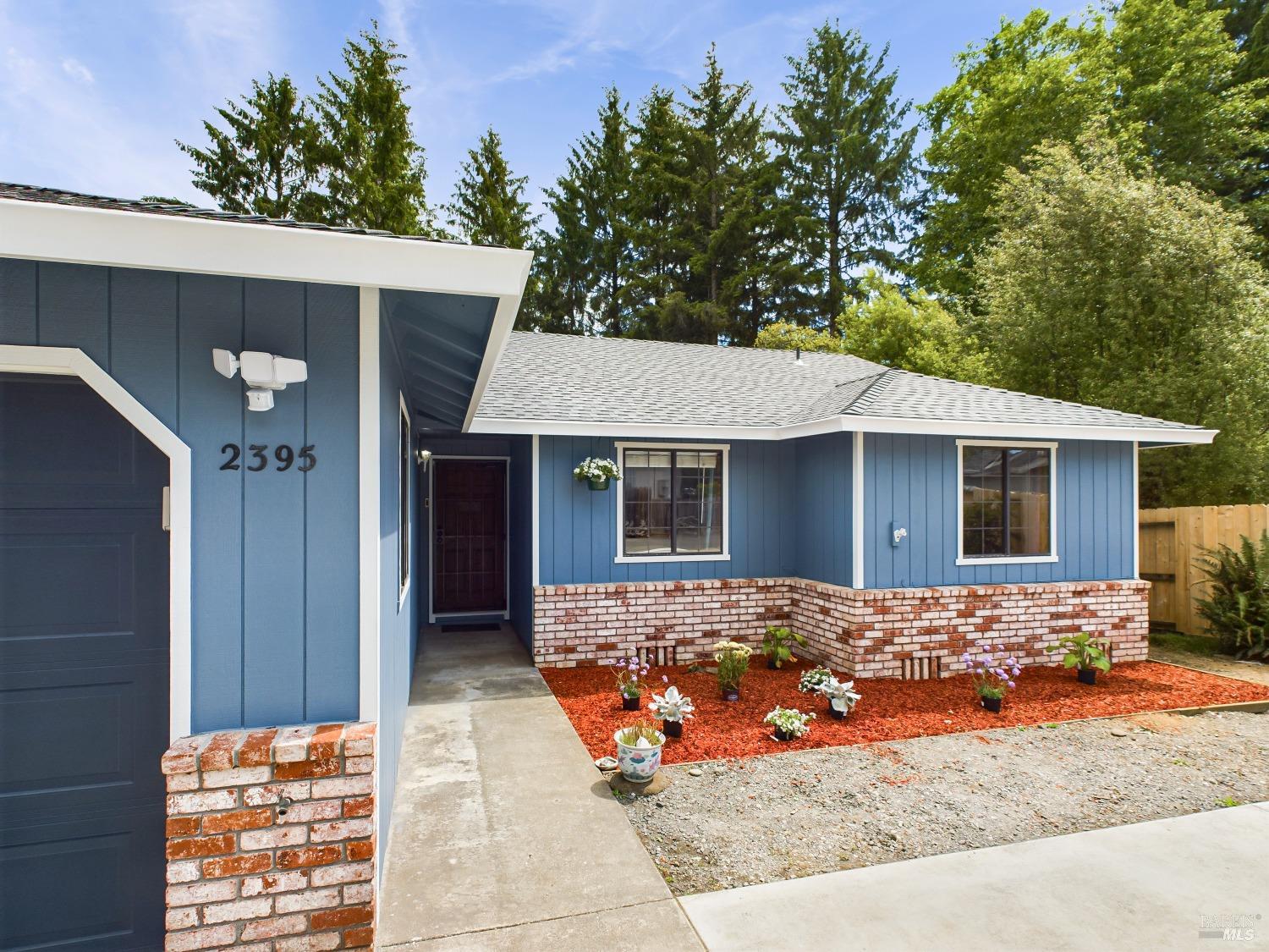 Detail Gallery Image 8 of 49 For 2395 Meadow Ct, McKinleyville,  CA 95519 - 3 Beds | 2 Baths