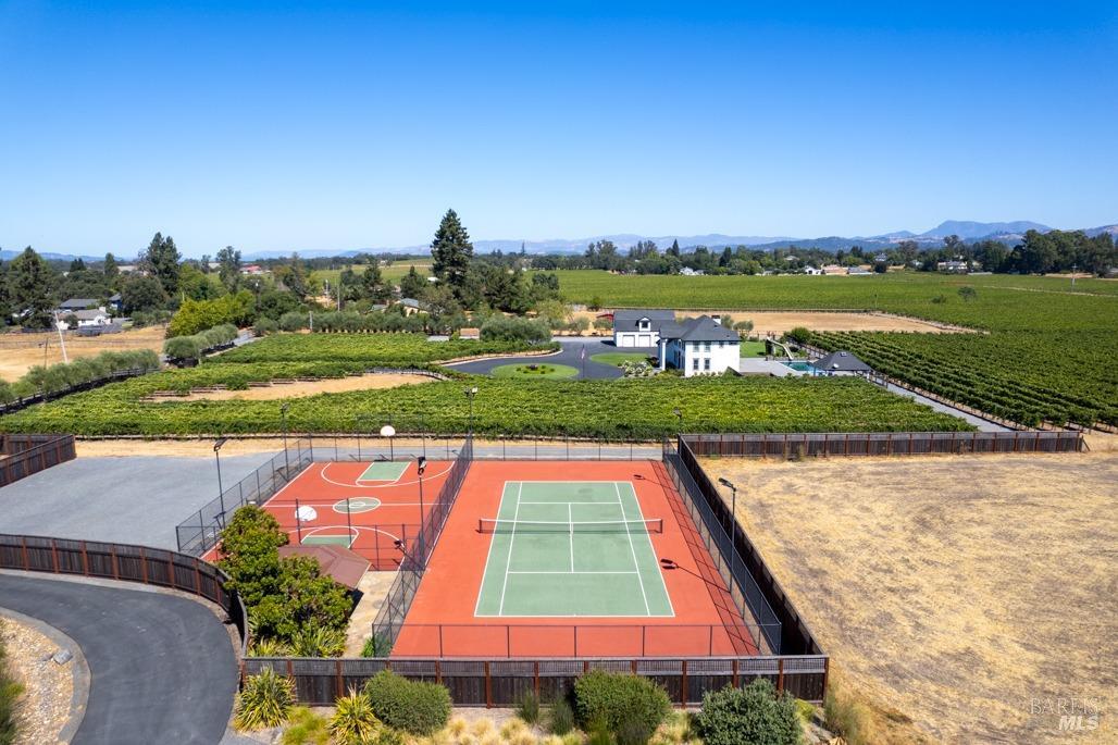 Detail Gallery Image 64 of 87 For 1626 Abramson Rd, Santa Rosa,  CA 95401 - 4 Beds | 3/1 Baths