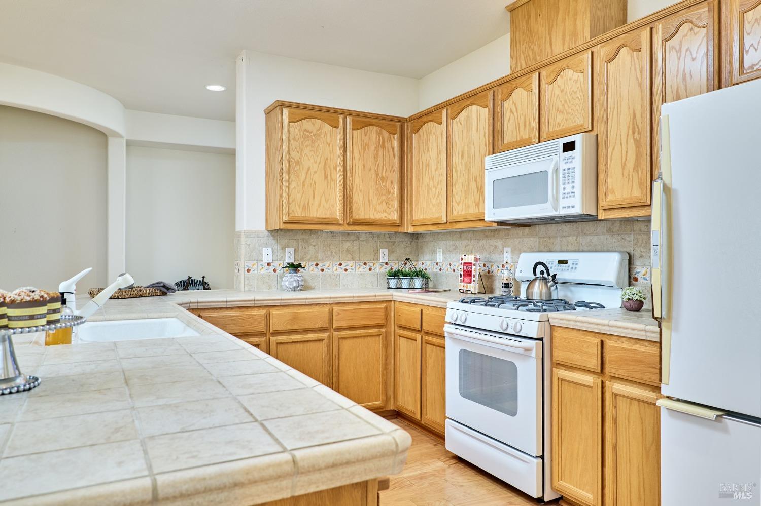 Detail Gallery Image 6 of 30 For 332 Brockton Pl, Rio Vista,  CA 94571 - 2 Beds | 2 Baths