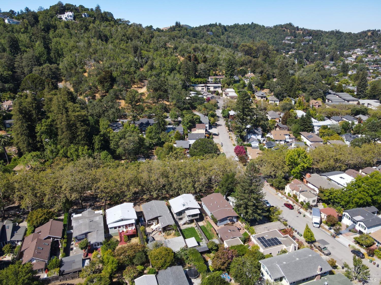 Detail Gallery Image 39 of 42 For 152 C St, San Rafael,  CA 94901 - 3 Beds | 2/1 Baths