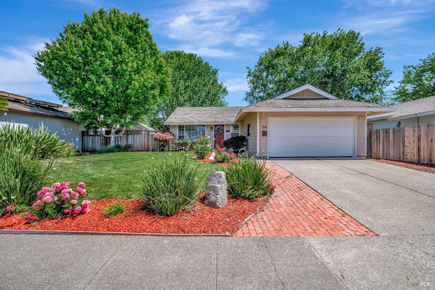 Liberty Court, Rohnert Park, California image 2