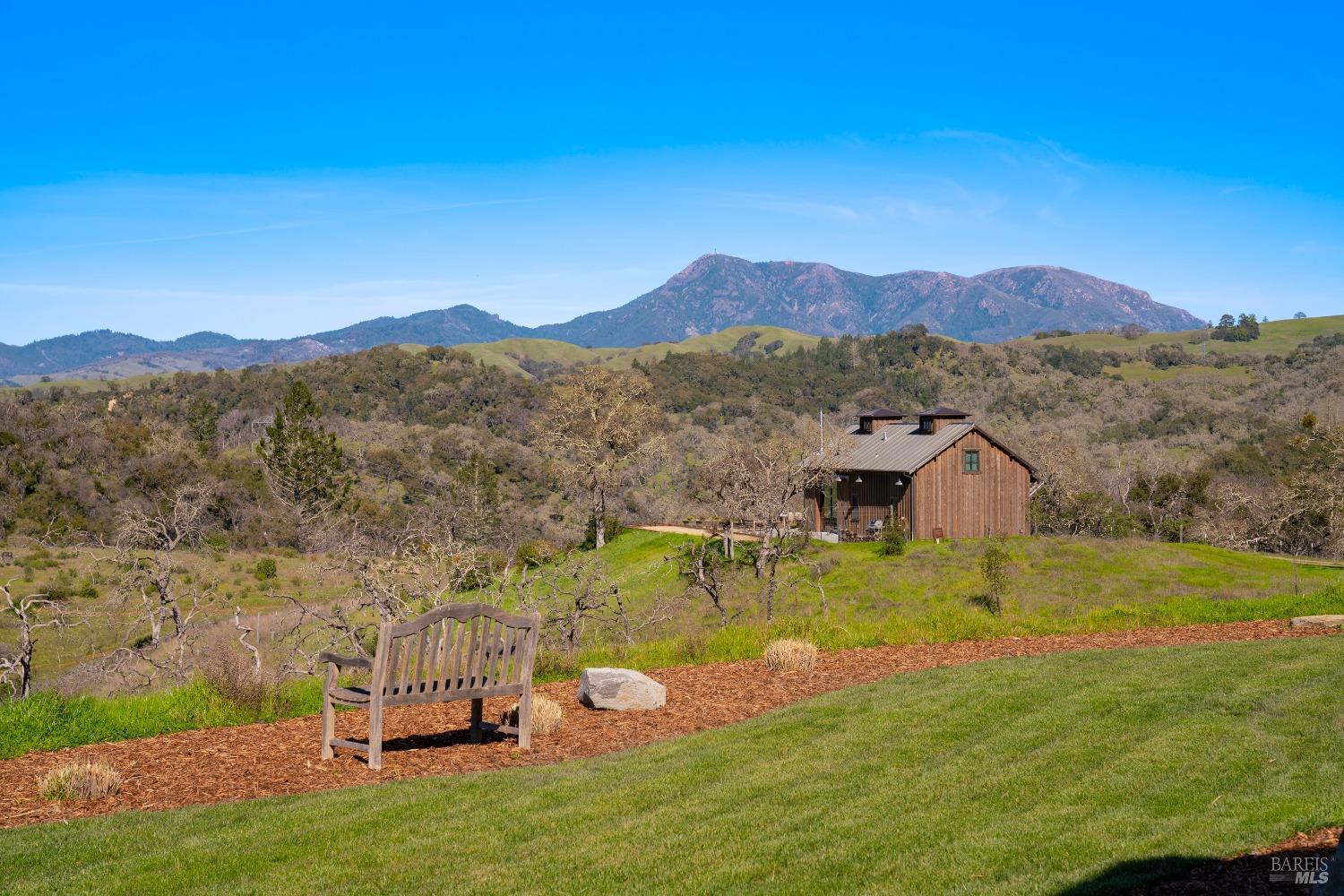 Detail Gallery Image 44 of 64 For 3171 Wright Ranch Ln, Healdsburg,  CA 95448 - 5 Beds | 4/2 Baths