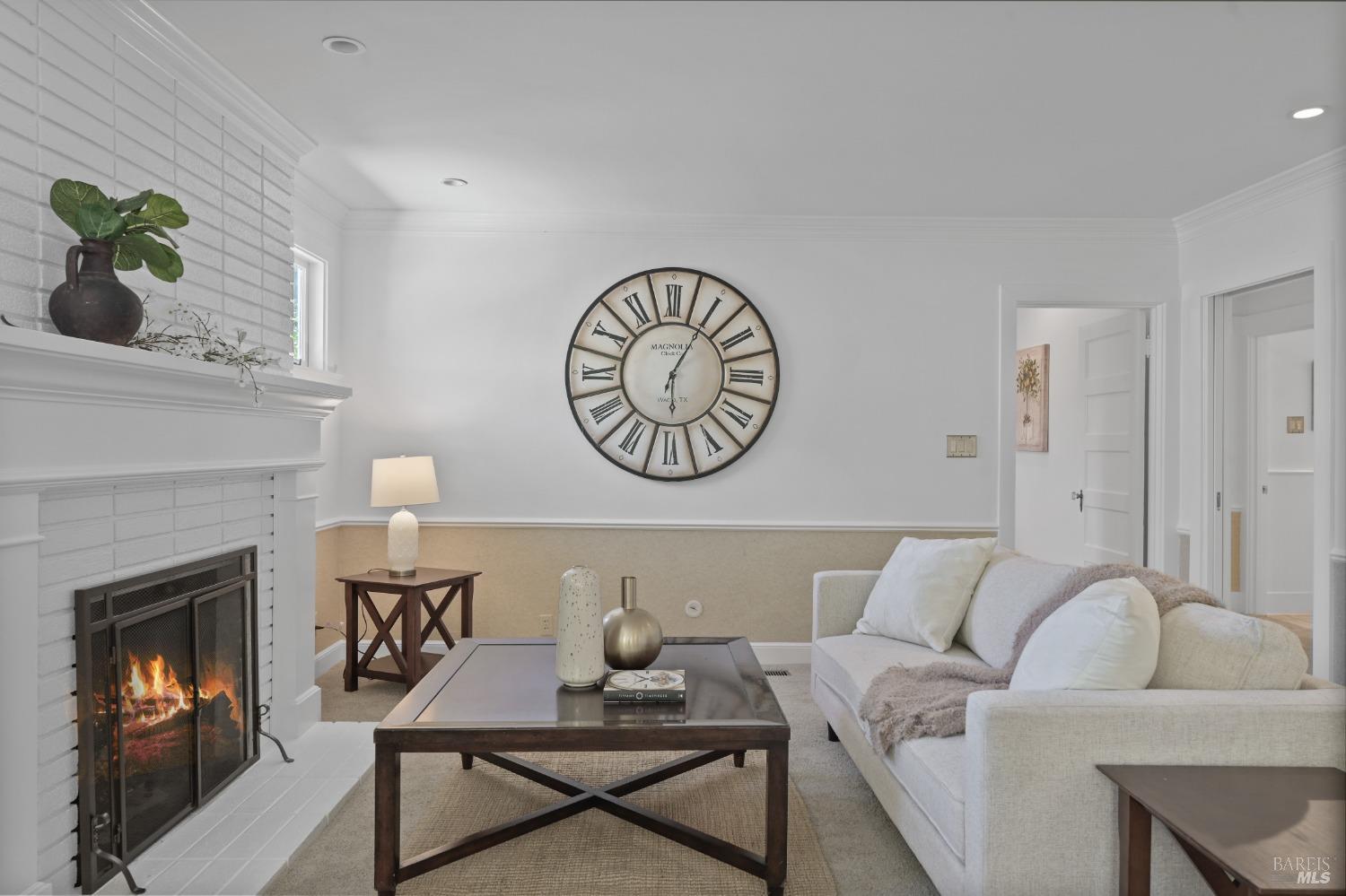 Detail Gallery Image 1 of 42 For 152 C St, San Rafael,  CA 94901 - 3 Beds | 2/1 Baths