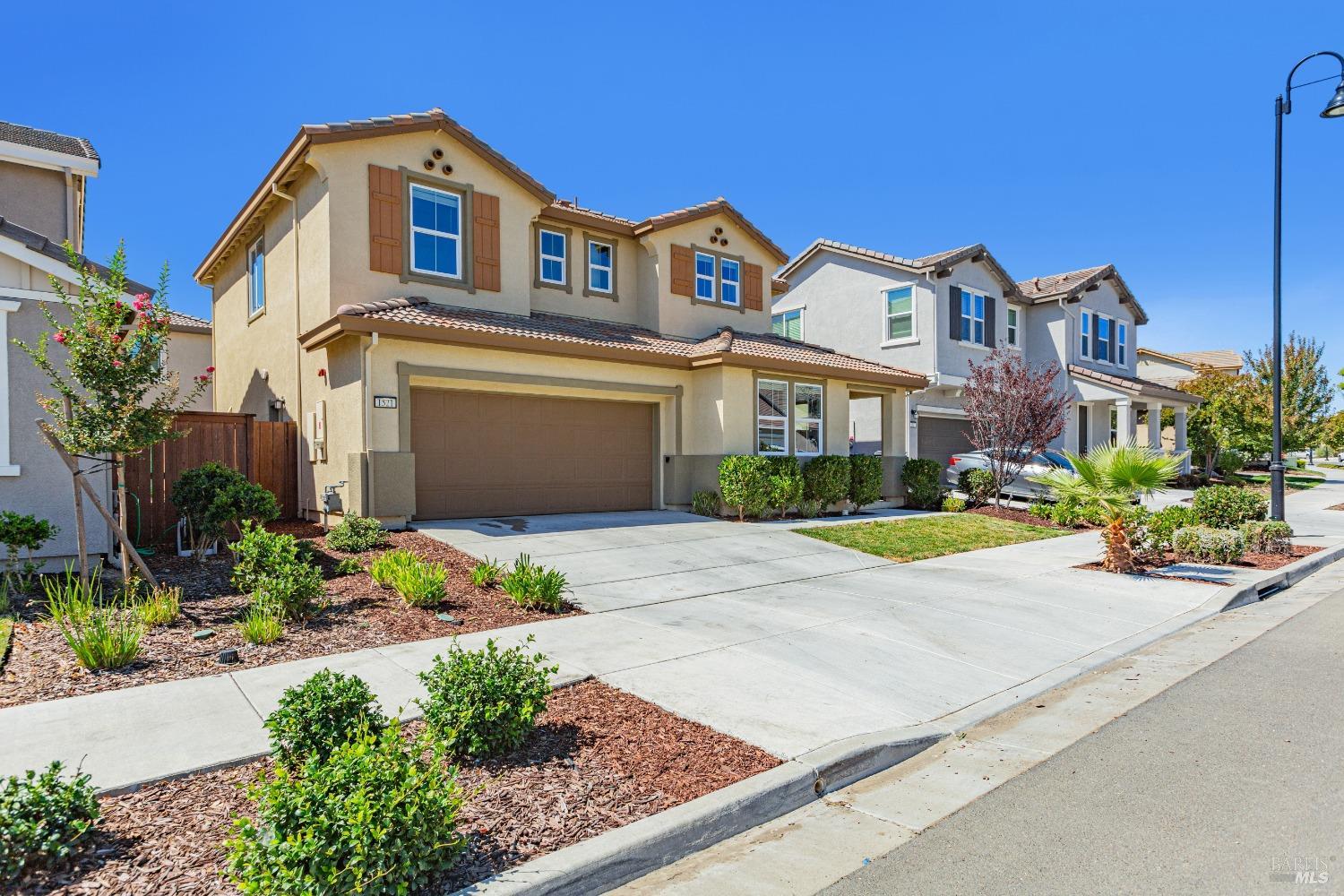 Detail Gallery Image 2 of 40 For 1521 Gulf Dr, Fairfield,  CA 94533 - 3 Beds | 2/1 Baths