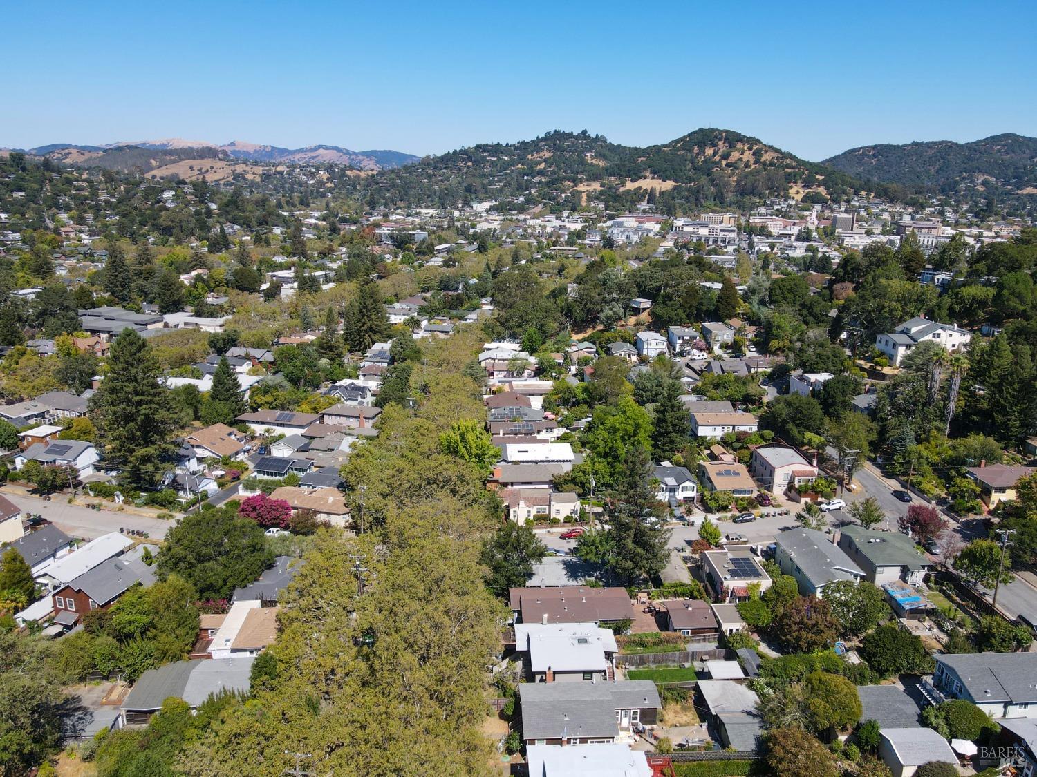 Detail Gallery Image 37 of 42 For 152 C St, San Rafael,  CA 94901 - 3 Beds | 2/1 Baths