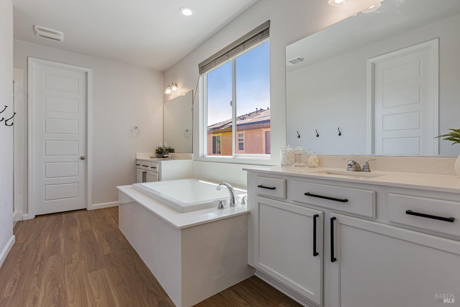 Detail Gallery Image 33 of 40 For 1521 Gulf Dr, Fairfield,  CA 94533 - 3 Beds | 2/1 Baths