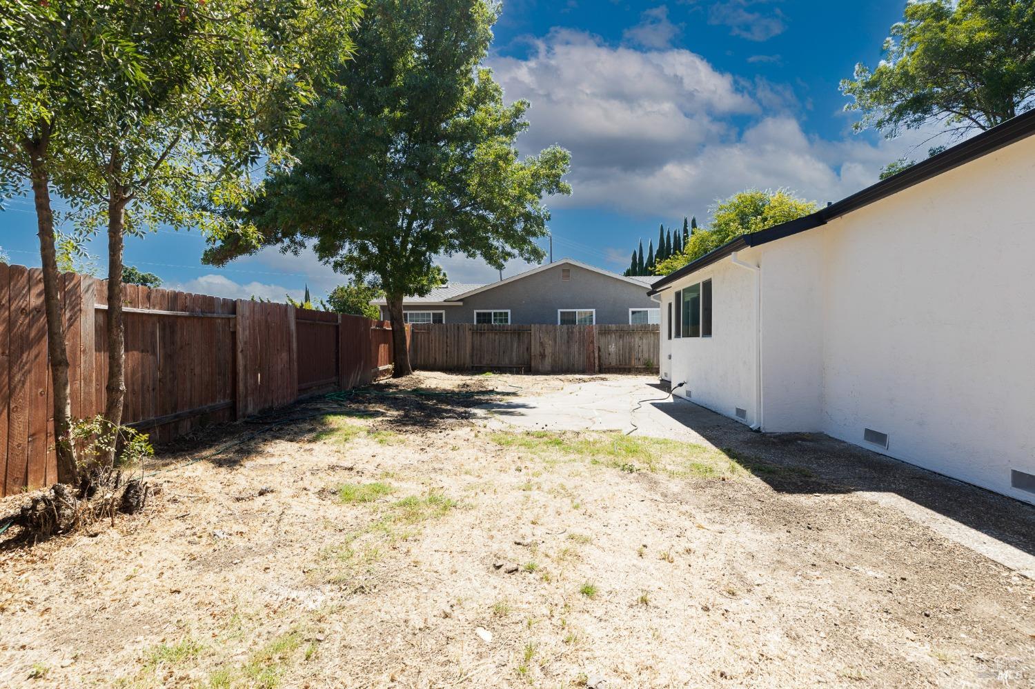 Detail Gallery Image 33 of 33 For 2078 Tilden Ct, Fairfield,  CA 94533 - 4 Beds | 2 Baths