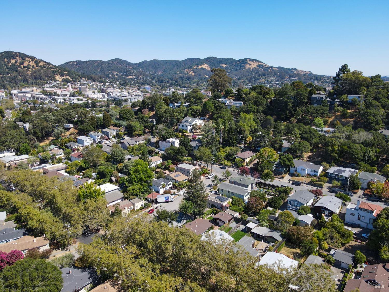 Detail Gallery Image 36 of 42 For 152 C St, San Rafael,  CA 94901 - 3 Beds | 2/1 Baths