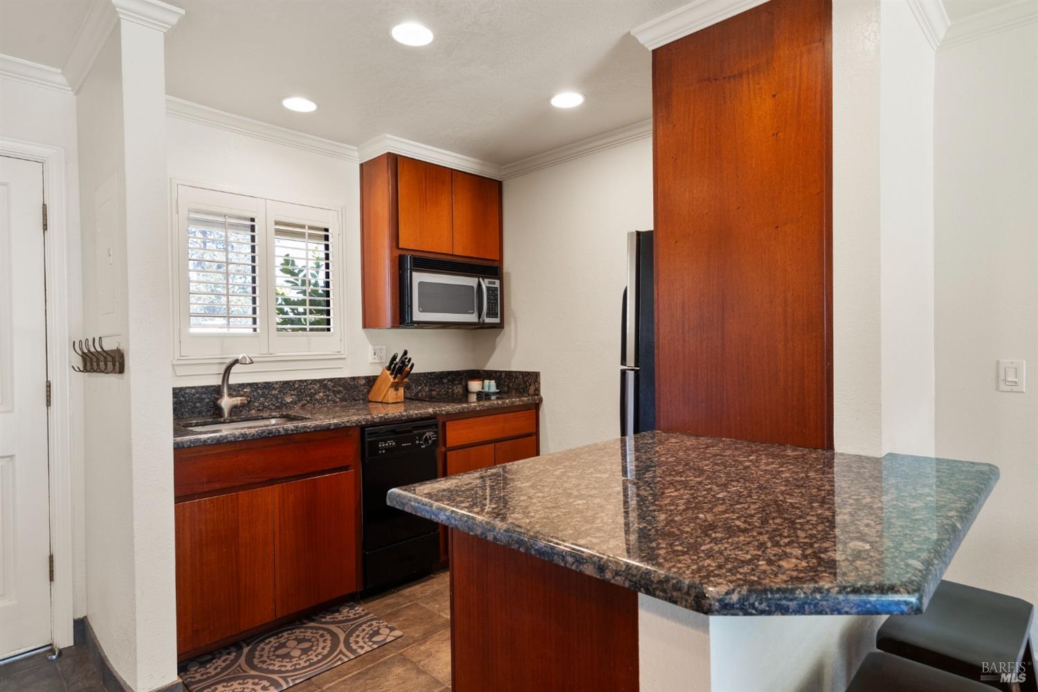 Detail Gallery Image 15 of 26 For 769 Cottage Dr, Napa,  CA 94558 - 2 Beds | 2 Baths