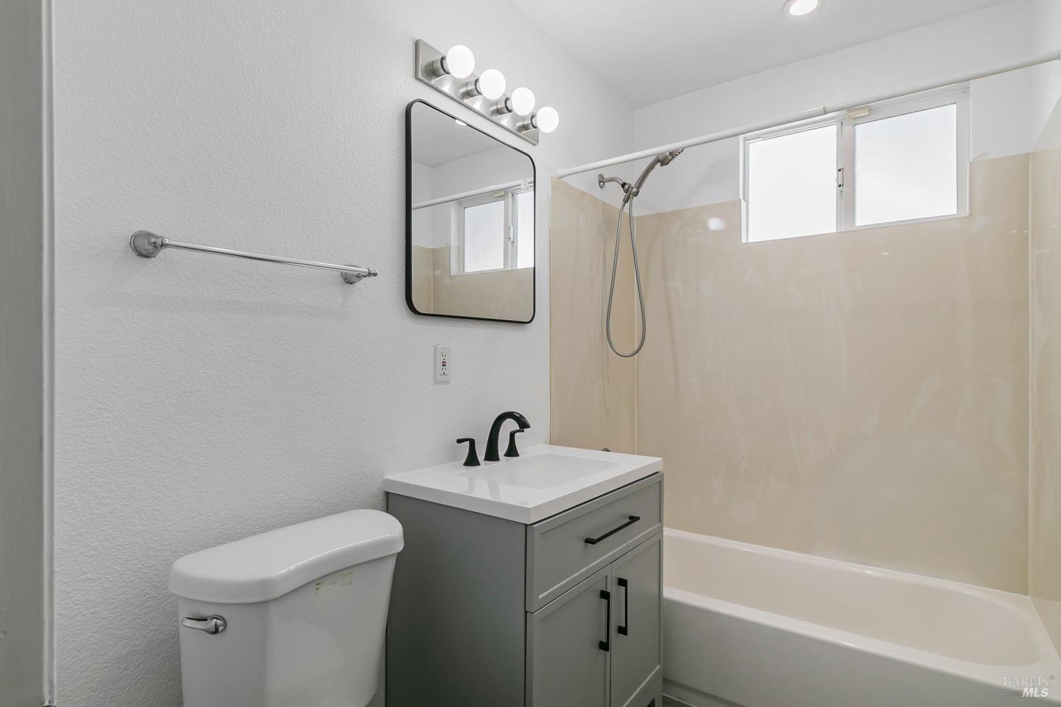 Detail Gallery Image 25 of 32 For 3321 Hazelwood St, Vallejo,  CA 94591 - 3 Beds | 1 Baths