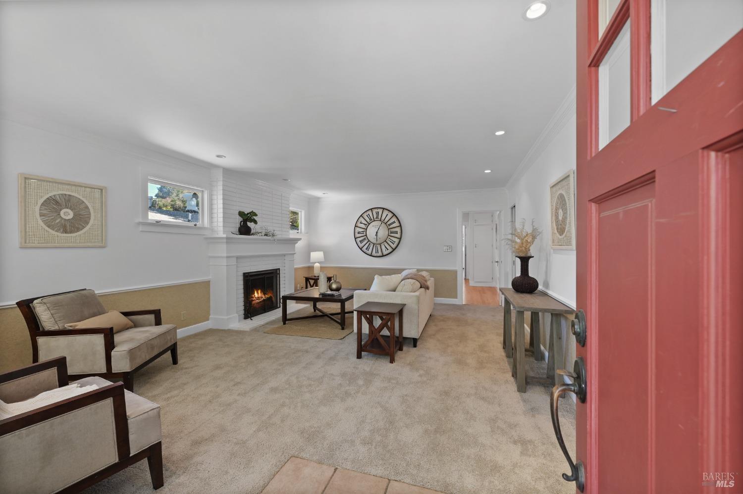 Detail Gallery Image 2 of 42 For 152 C St, San Rafael,  CA 94901 - 3 Beds | 2/1 Baths