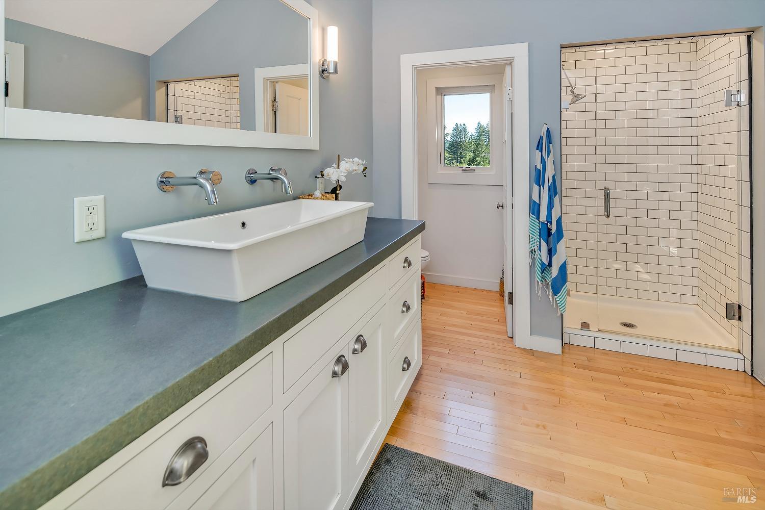 Detail Gallery Image 27 of 62 For 2020 Felta Rd, Healdsburg,  CA 95448 - 2 Beds | 2/1 Baths