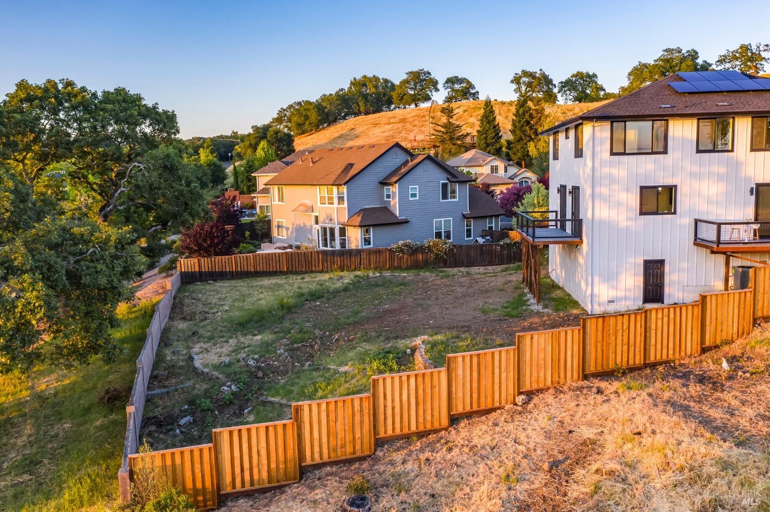 Detail Gallery Image 43 of 50 For 2039 Gardenview Pl, Santa Rosa,  CA 95403 - 4 Beds | 3/1 Baths