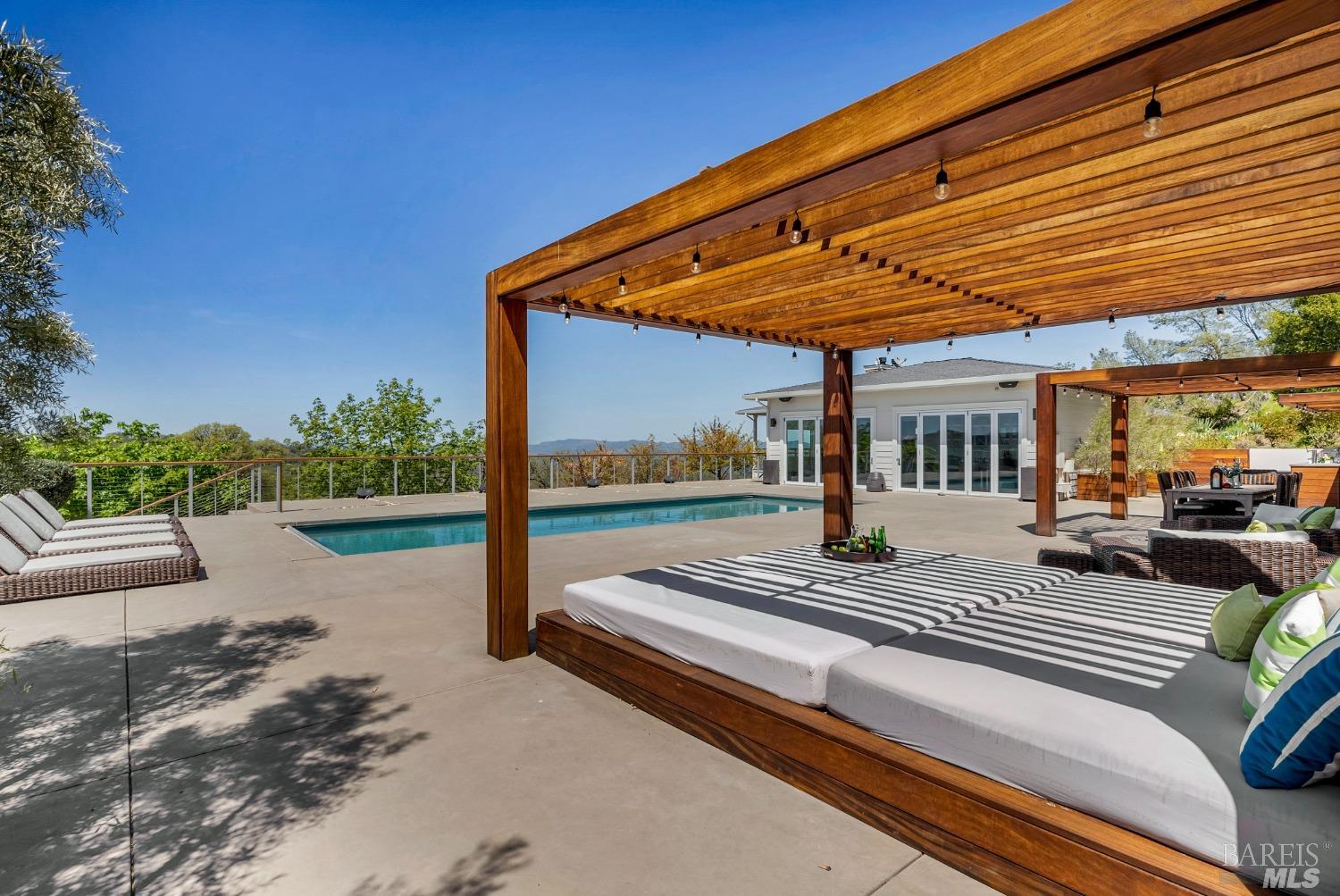 Detail Gallery Image 29 of 45 For 90 Longhorn Ridge Rd, Napa,  CA 94558 - 5 Beds | 4 Baths